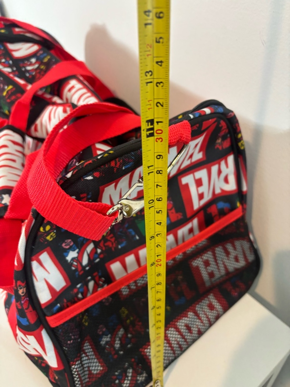 Marvel Red and Black Logo Comic-Print Duffel Bag Vacation Casual - Picture 3 of 8